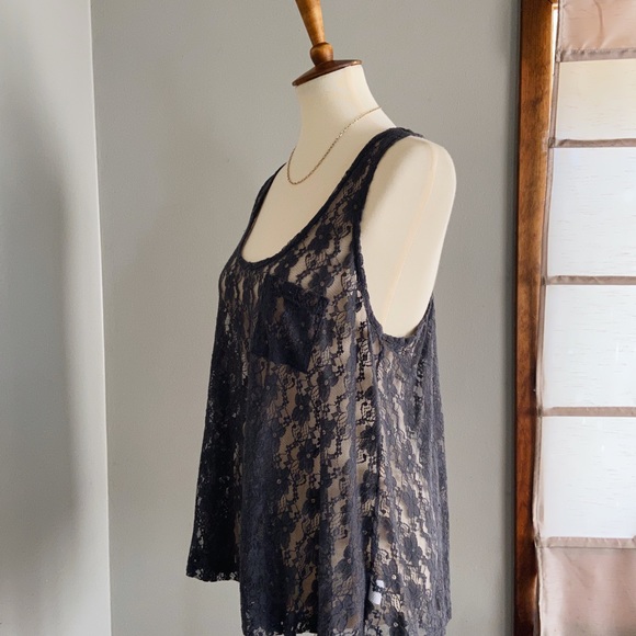 grey lace floral flowy boho sheer tank with pocket - Picture 5 of 10